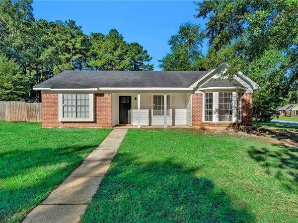 750 Royal Woods Drive E, Mobile, AL 36608
