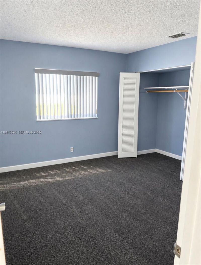 3700 NW 25th St, Lauderdale Lakes, FL 33311 Photo