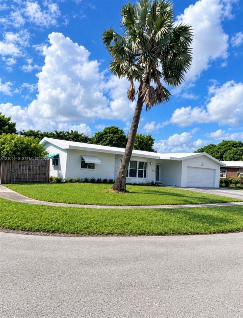 3700 NW 25th St, Lauderdale Lakes, FL 33311 Photo