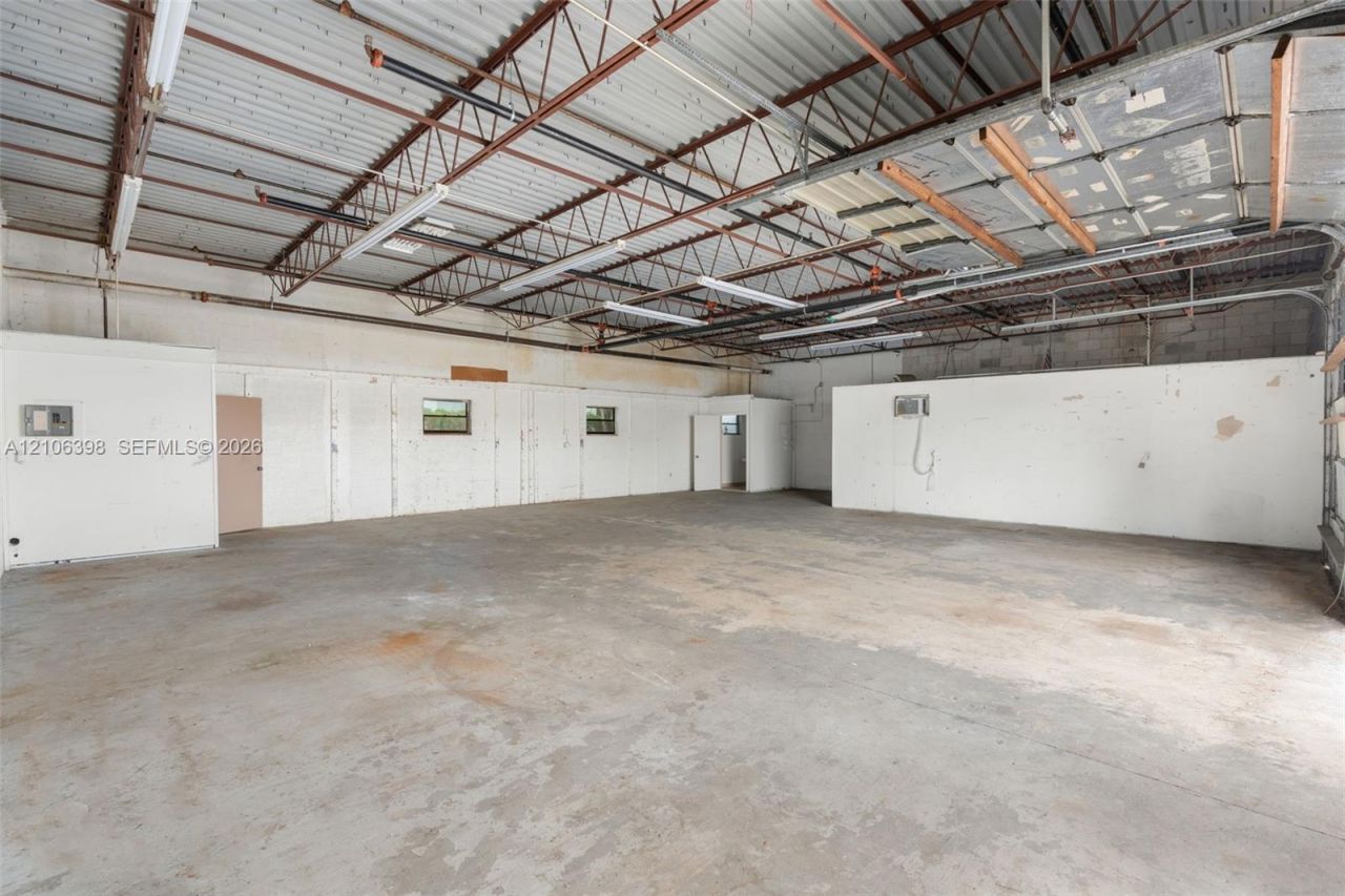 3905 Investment Ln, Unit 16, West Palm Beach, FL 33404 Photo