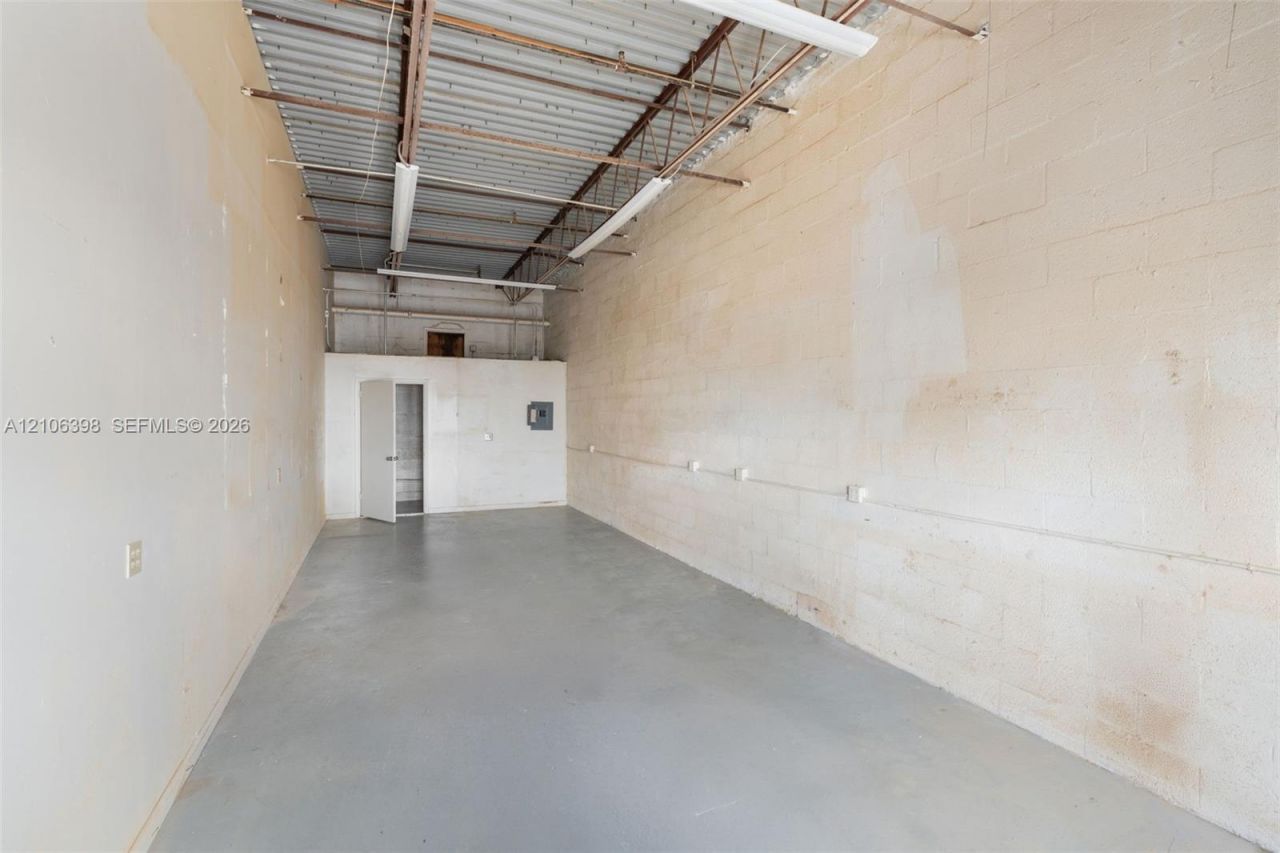 3905 Investment Ln, Unit 16, West Palm Beach, FL 33404 Photo