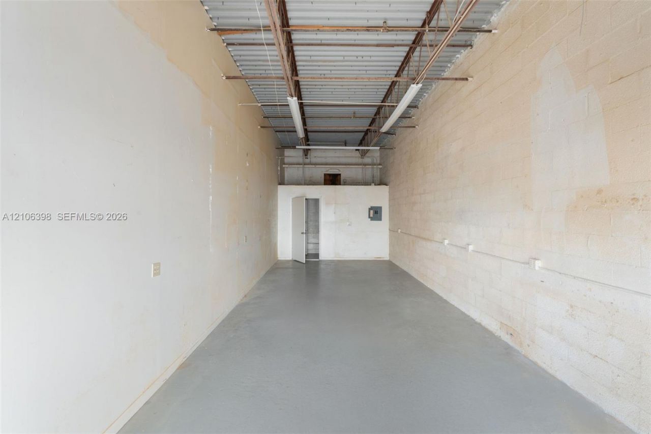 3905 Investment Ln, Unit 16, West Palm Beach, FL 33404 Photo