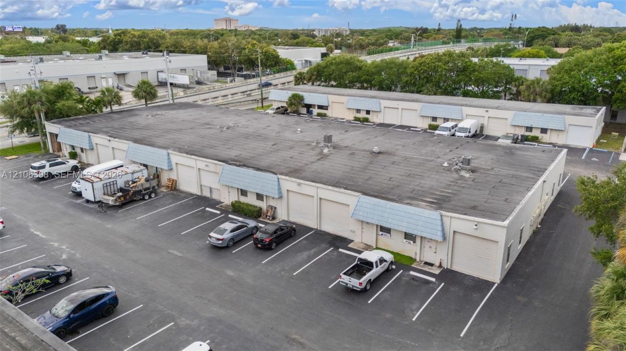 3905 Investment Ln, Unit 16, West Palm Beach, FL 33404 Photo