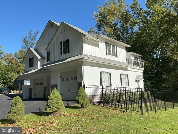 5235 DURHAM ROAD , RIEGELSVILLE, PA 18077