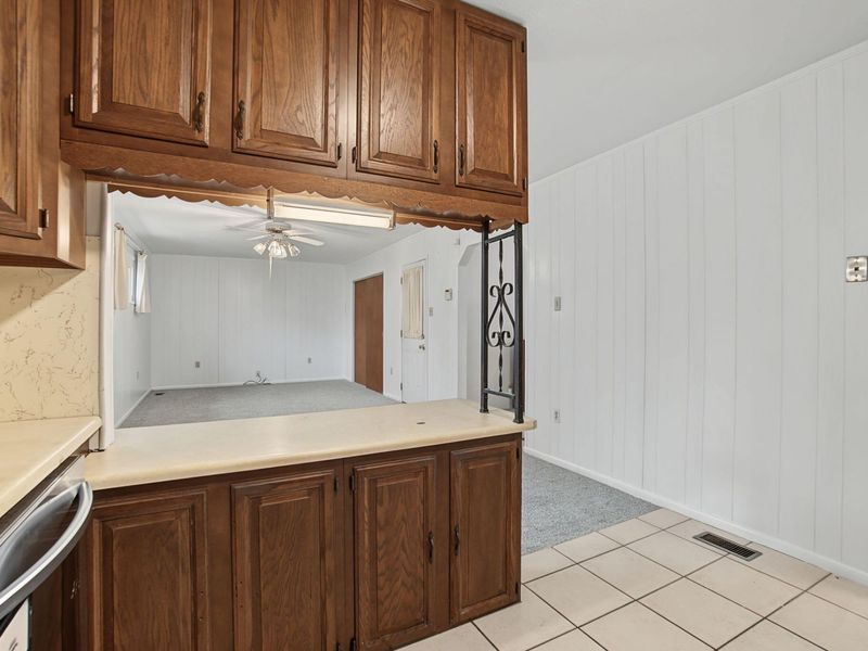 109 Delcourt Drive, Springfield, OH 45506 Photo 8