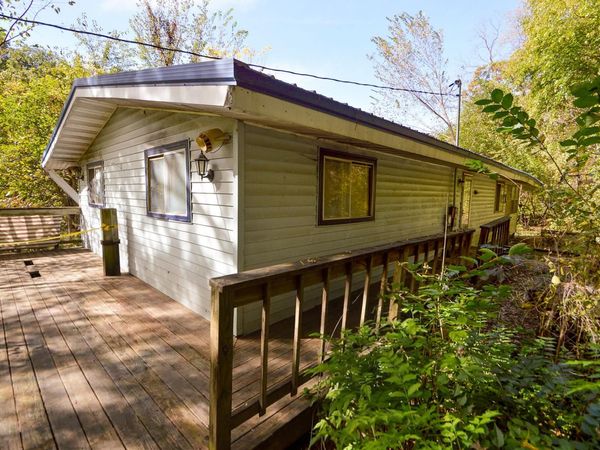 63276 County Rd N, Prairie du Chien, WI 53821