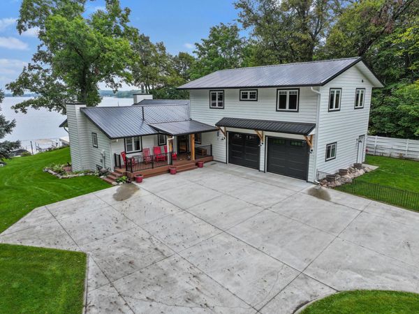 2207 S Le Homme Dieu Drive NE, Alexandria, MN 56308