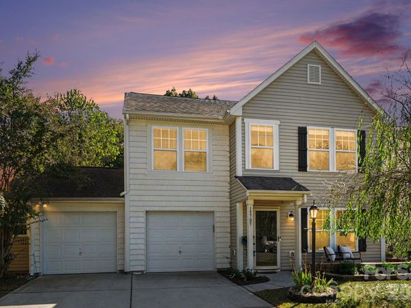 15705 Lakepoint Forest Drive, Unit 41, Charlotte, NC 28278