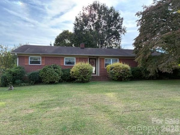 217 Tanner Street , Rutherfordton, NC 28139