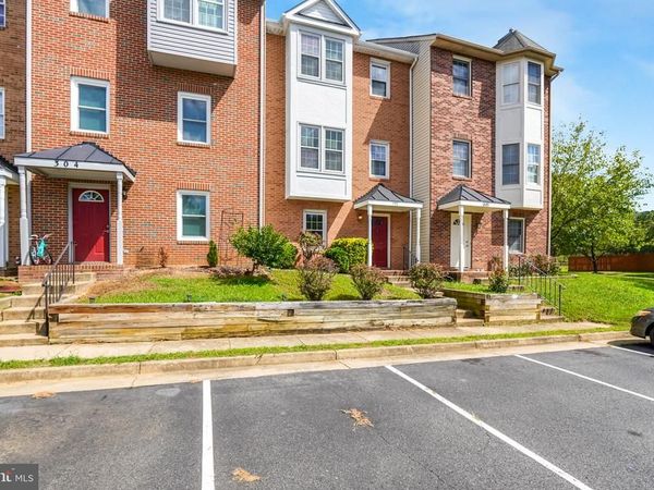 302 BARRIE PLACE, FREDERICKSBURG, VA 22405