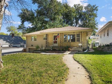 2929 N 55 Street, Omaha, NE 68104