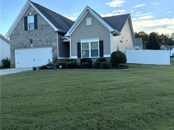 1433 Abercorn Lane, Sanford, NC 27330