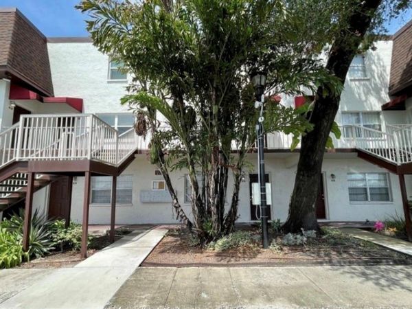 9209 TUDOR DRIVE , Unit C203, TAMPA, FL 33615