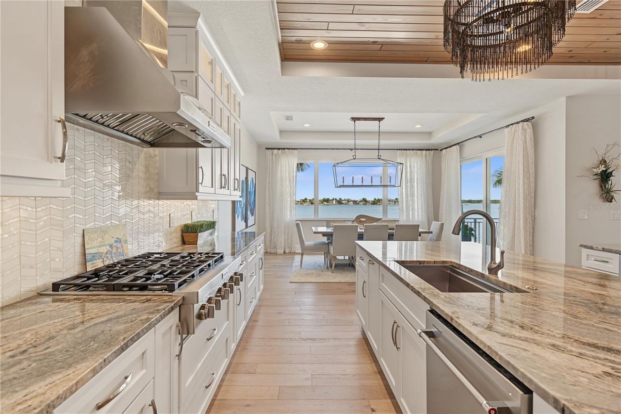 7 Paradise Lane, Treasure Island, FL 33706 Photo