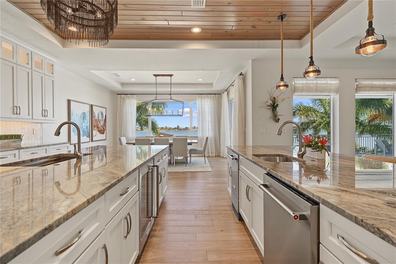 7 Paradise Lane, Treasure Island, FL 33706 Photo