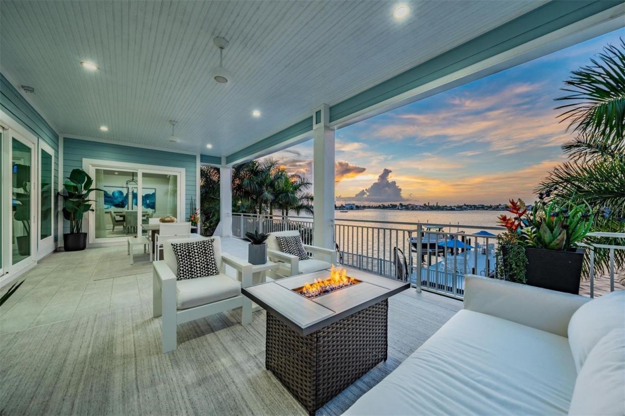 7 Paradise Lane, Treasure Island, FL 33706 Photo