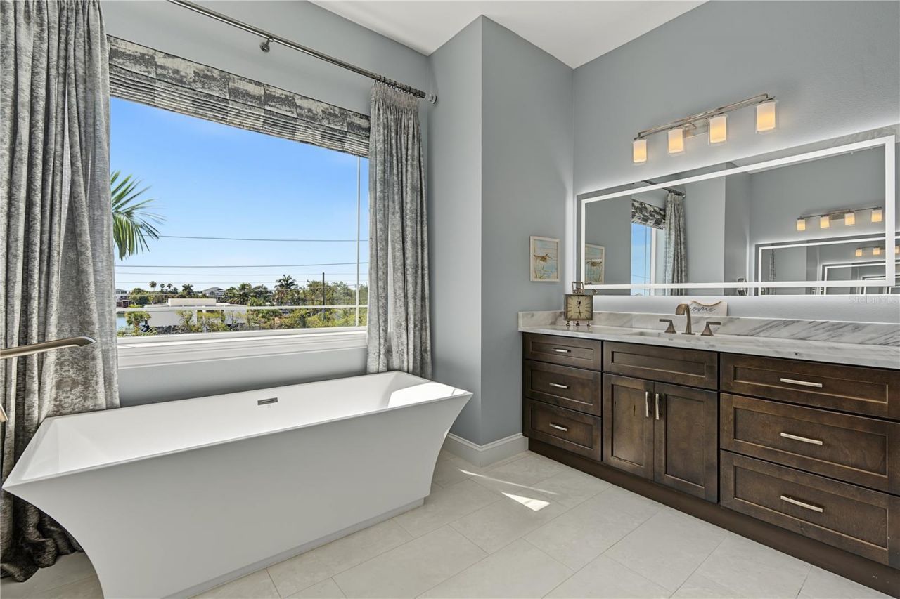 7 Paradise Lane, Treasure Island, FL 33706 Photo