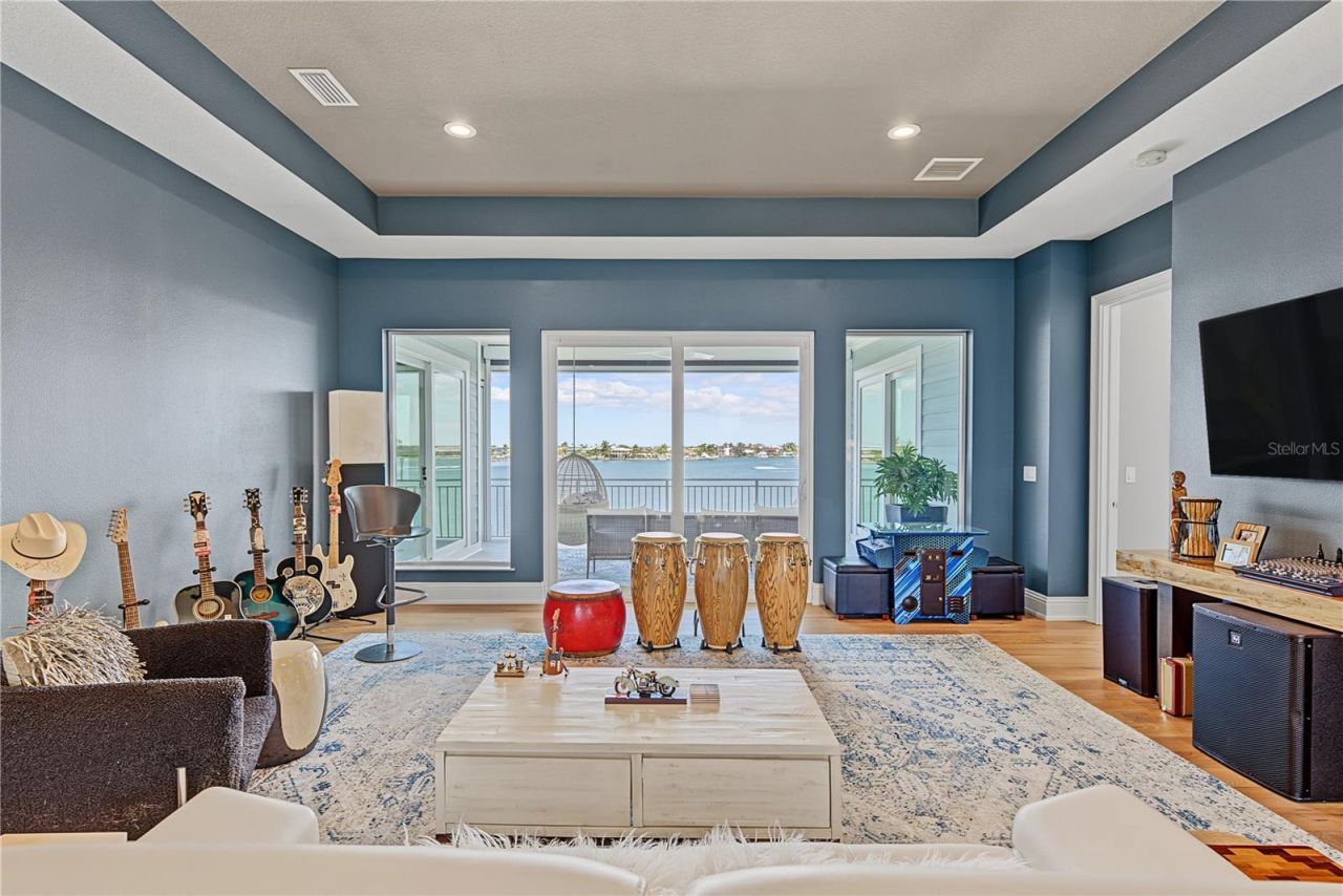 7 Paradise Lane, Treasure Island, FL 33706 Photo
