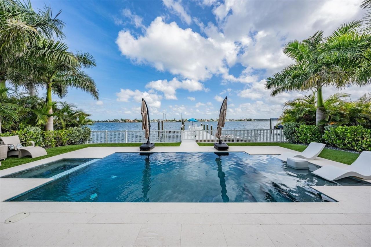 7 Paradise Lane, Treasure Island, FL 33706 Photo