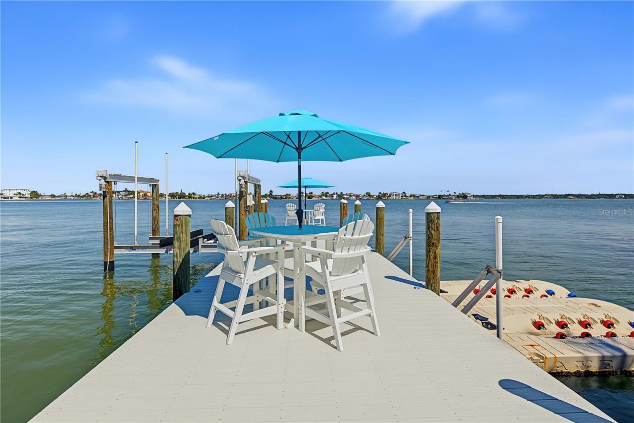 7 Paradise Lane, Treasure Island, FL 33706 Photo
