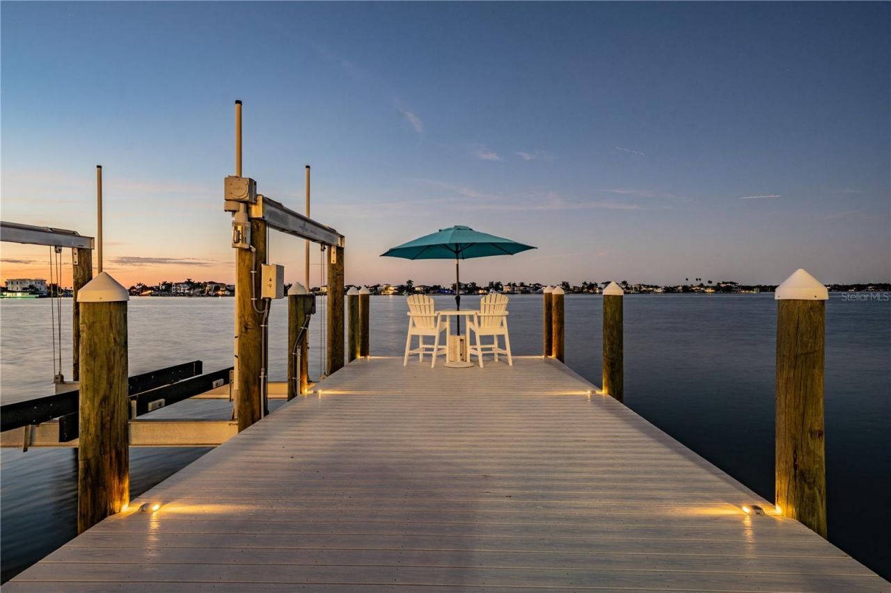 7 Paradise Lane, Treasure Island, FL 33706 Photo