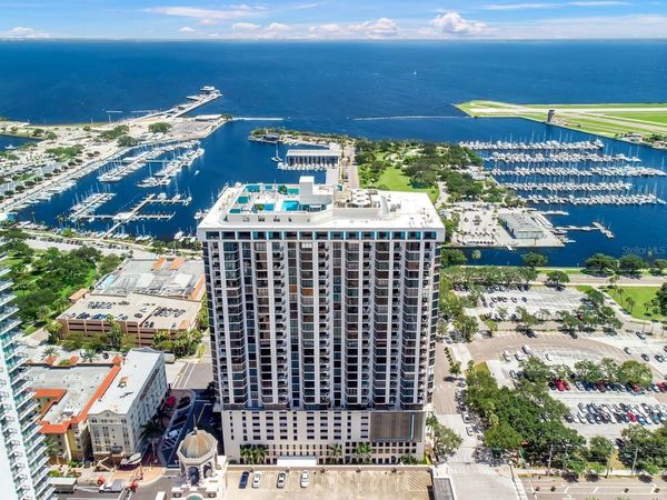 1 BEACH DRIVE SE, Unit 2712, ST PETERSBURG, FL 33701