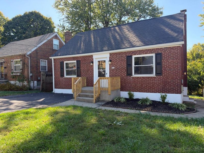 5223 Parkview Avenue, Green Township, OH 45238 Photo 2