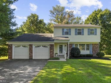 869 LAUREL LANE, HARLEYSVILLE, PA 19438