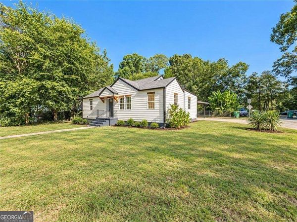 1046 Cheaves Drive, Forest Park, GA 30297