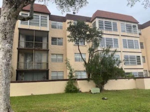 7300 NW 17TH Street, Unit 320A, Plantation, FL 33313