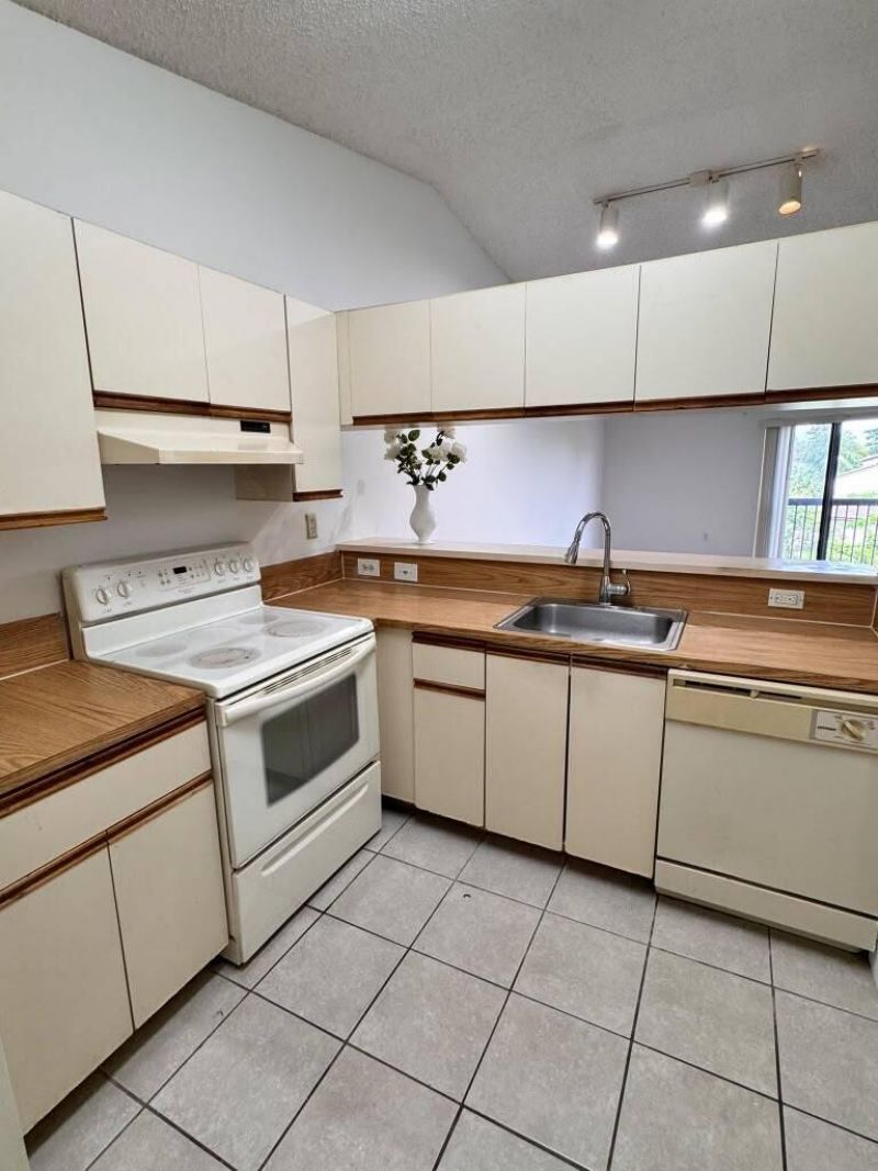 9887 Nob Hill Court, Sunrise, FL 33351 Photo