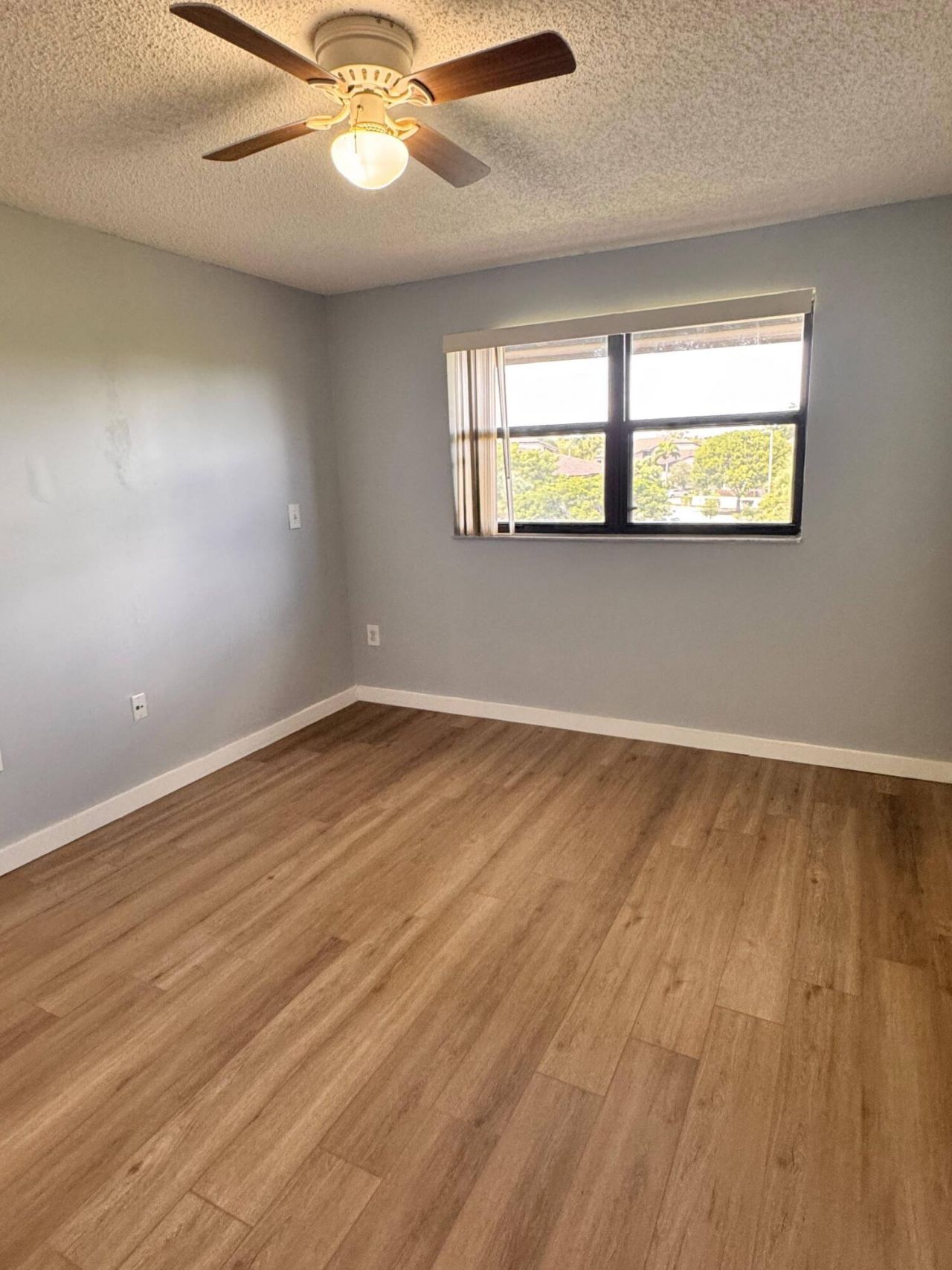 9887 Nob Hill Court, Sunrise, FL 33351 Photo