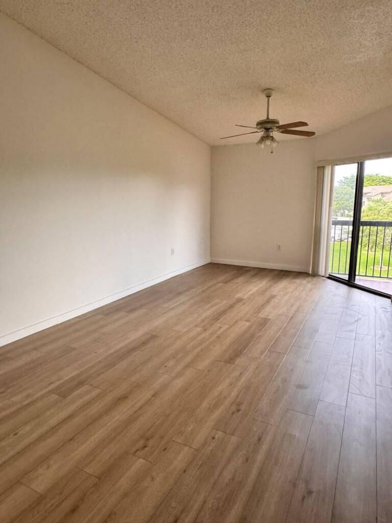 9887 Nob Hill Court, Sunrise, FL 33351 Photo