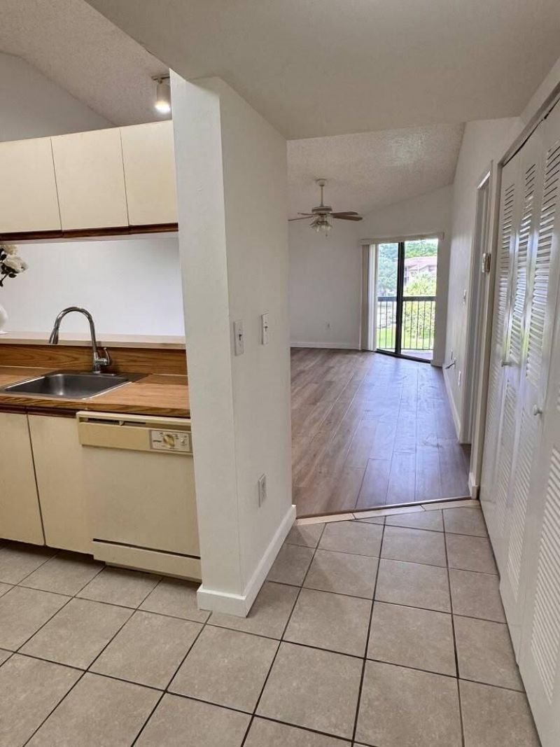 9887 Nob Hill Court, Sunrise, FL 33351 Photo