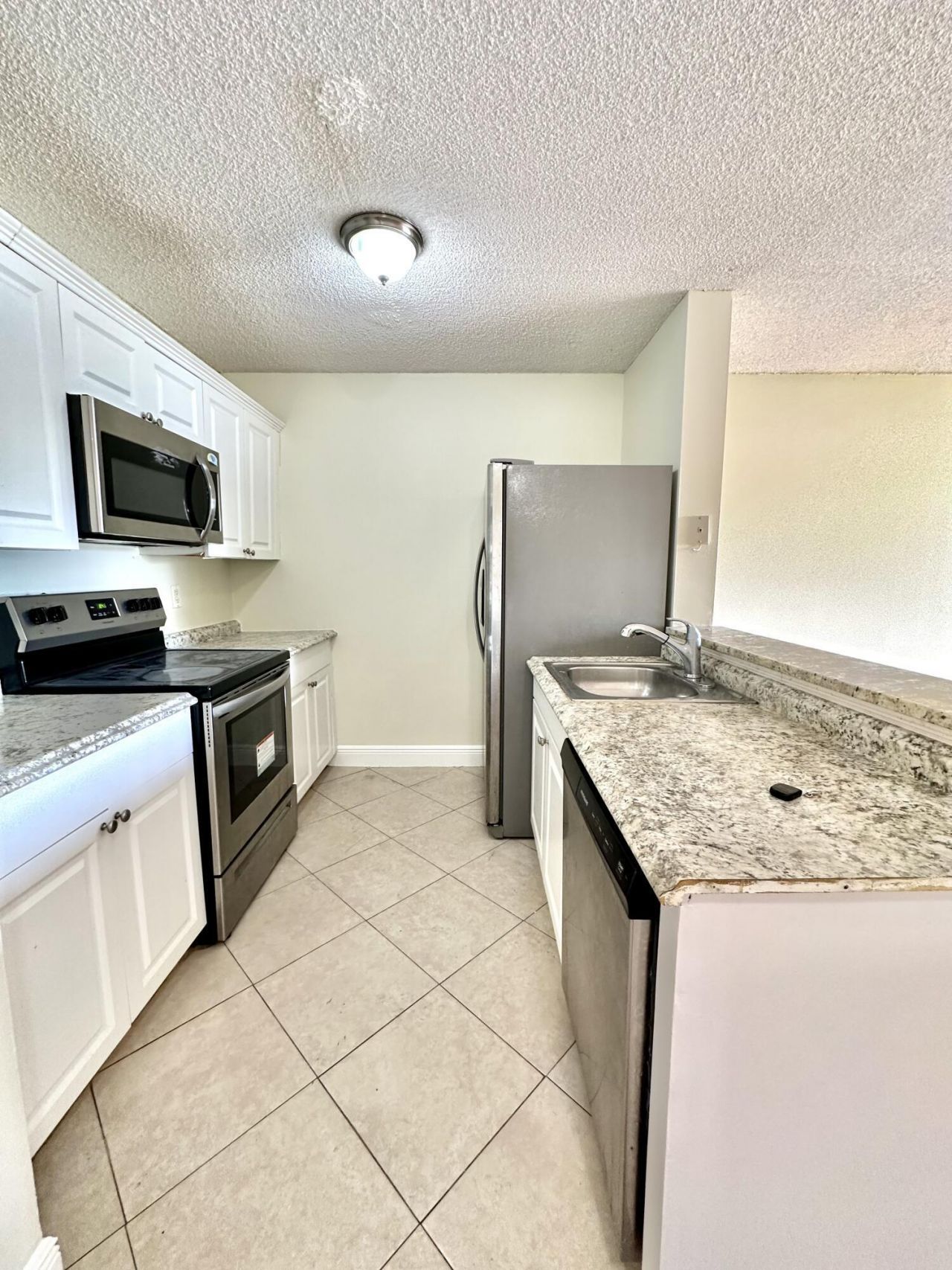 1405 Meadows Circle W, Boynton Beach, FL 33436 Photo