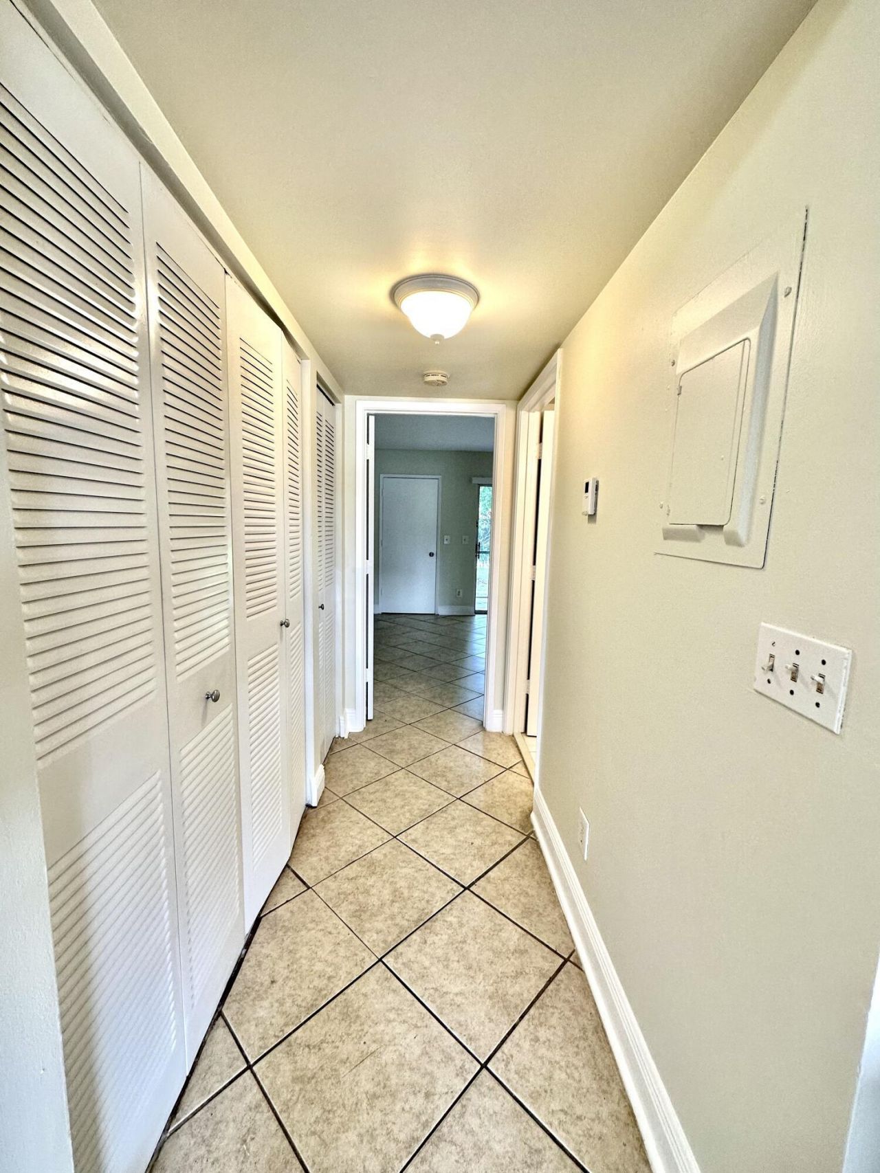 1405 Meadows Circle W, Boynton Beach, FL 33436 Photo