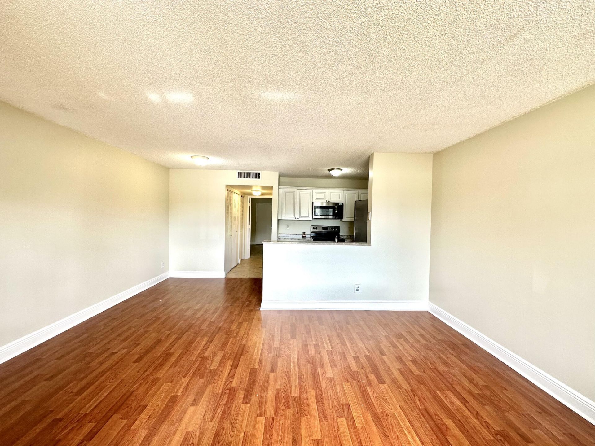 1405 Meadows Circle W, Boynton Beach, FL 33436 Photo