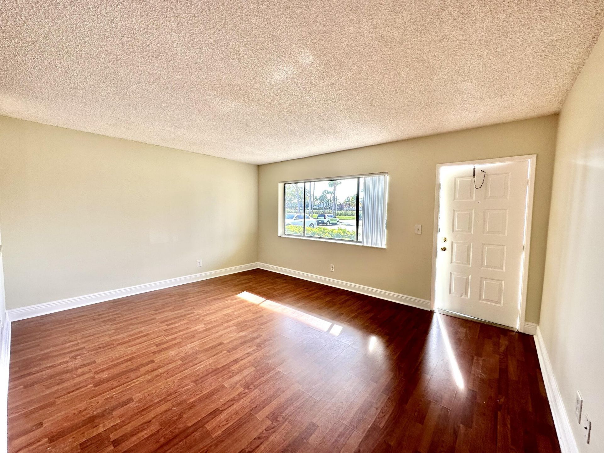 1405 Meadows Circle W, Boynton Beach, FL 33436 Photo