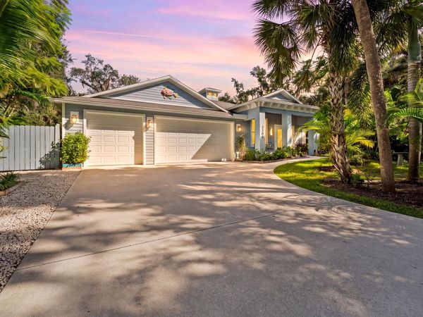 2300 CANOE CREEK Lane, Fort Pierce, FL 34981