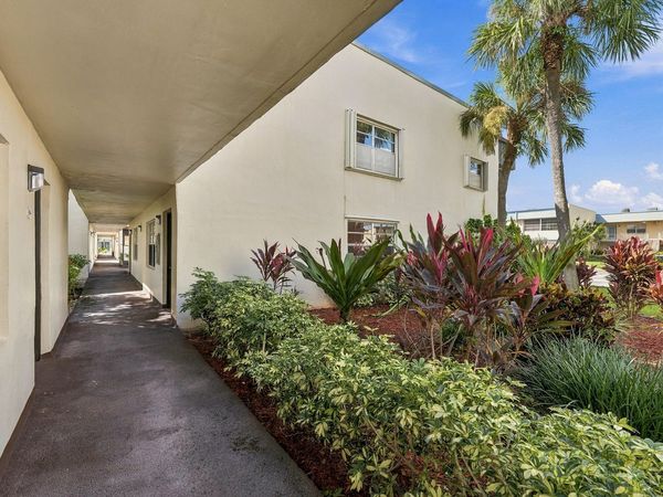 447 BURGUNDY J, Unit J, Delray Beach, FL 33484
