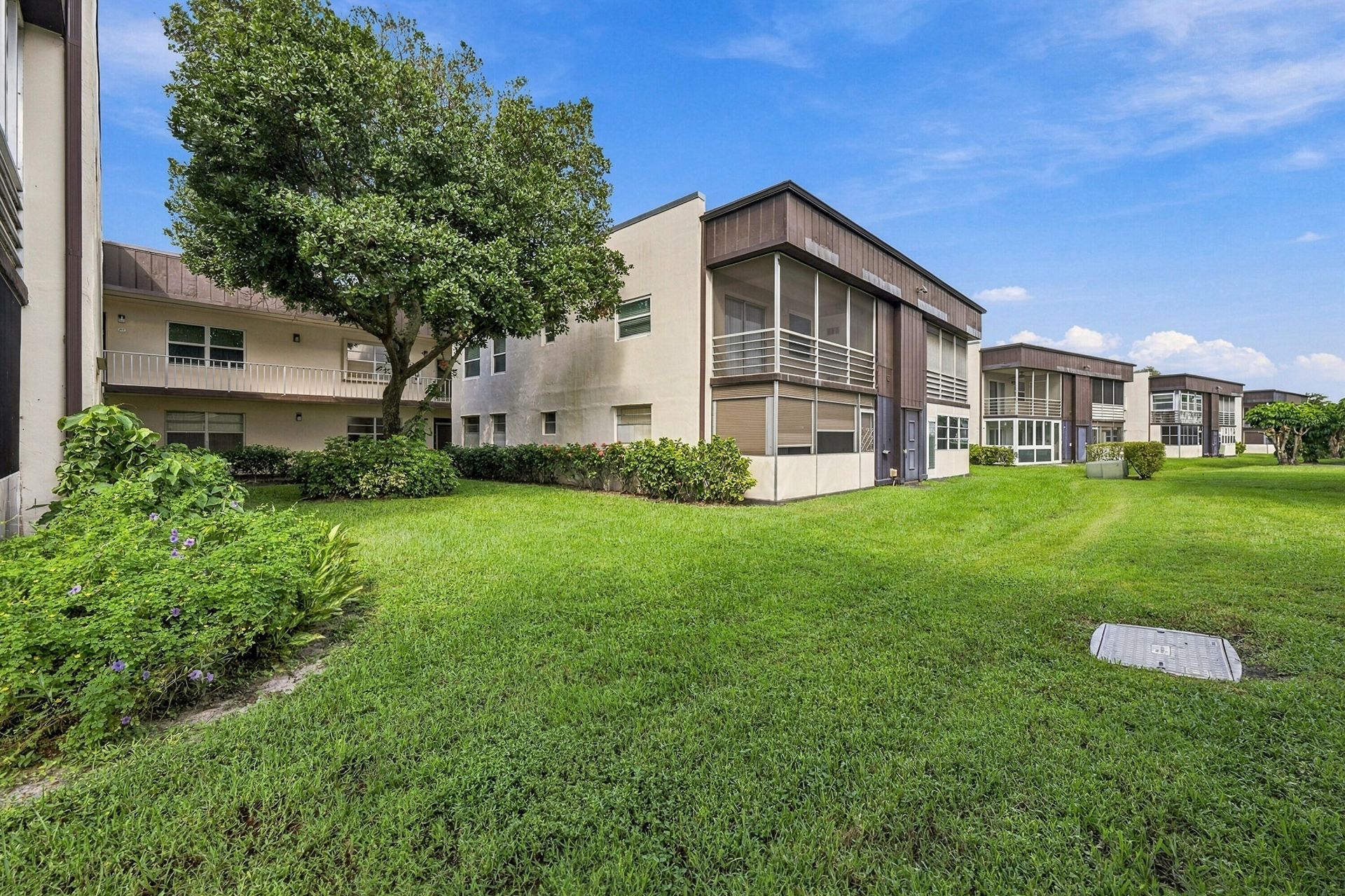 447 Burgundy J, Unit J, Delray Beach, FL 33484 Photo