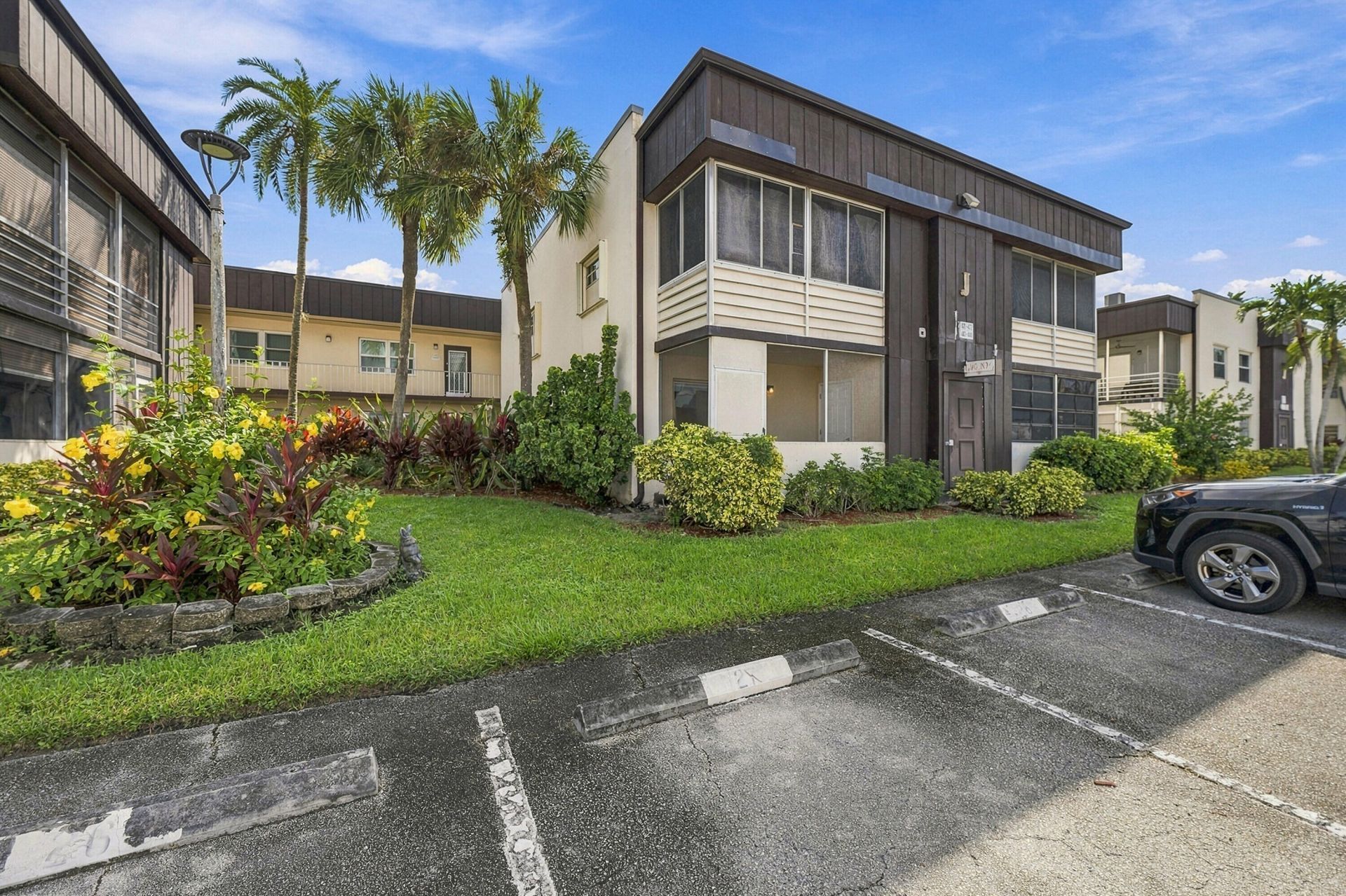447 Burgundy J, Unit J, Delray Beach, FL 33484 Photo