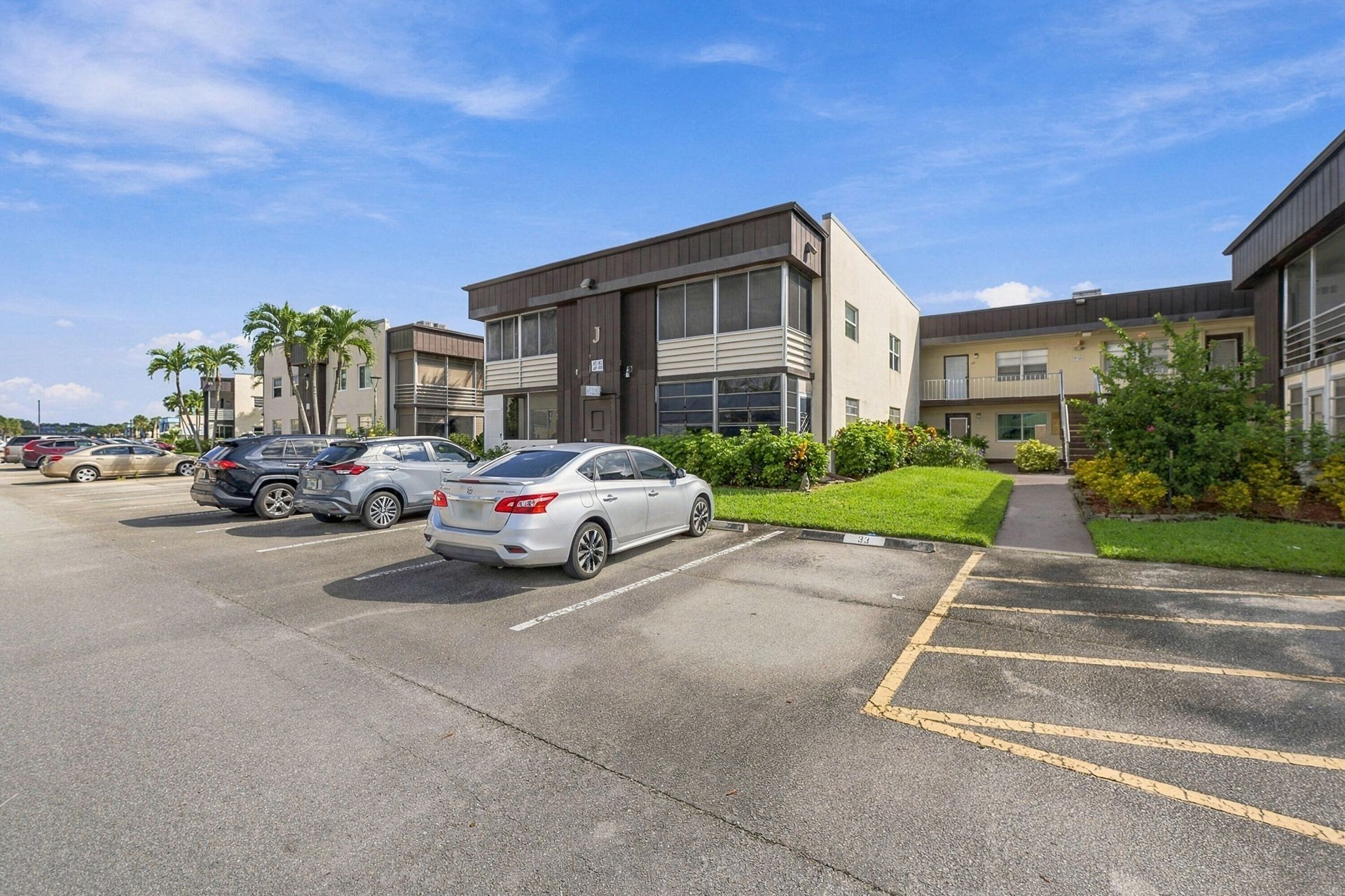 447 Burgundy J, Unit J, Delray Beach, FL 33484 Photo