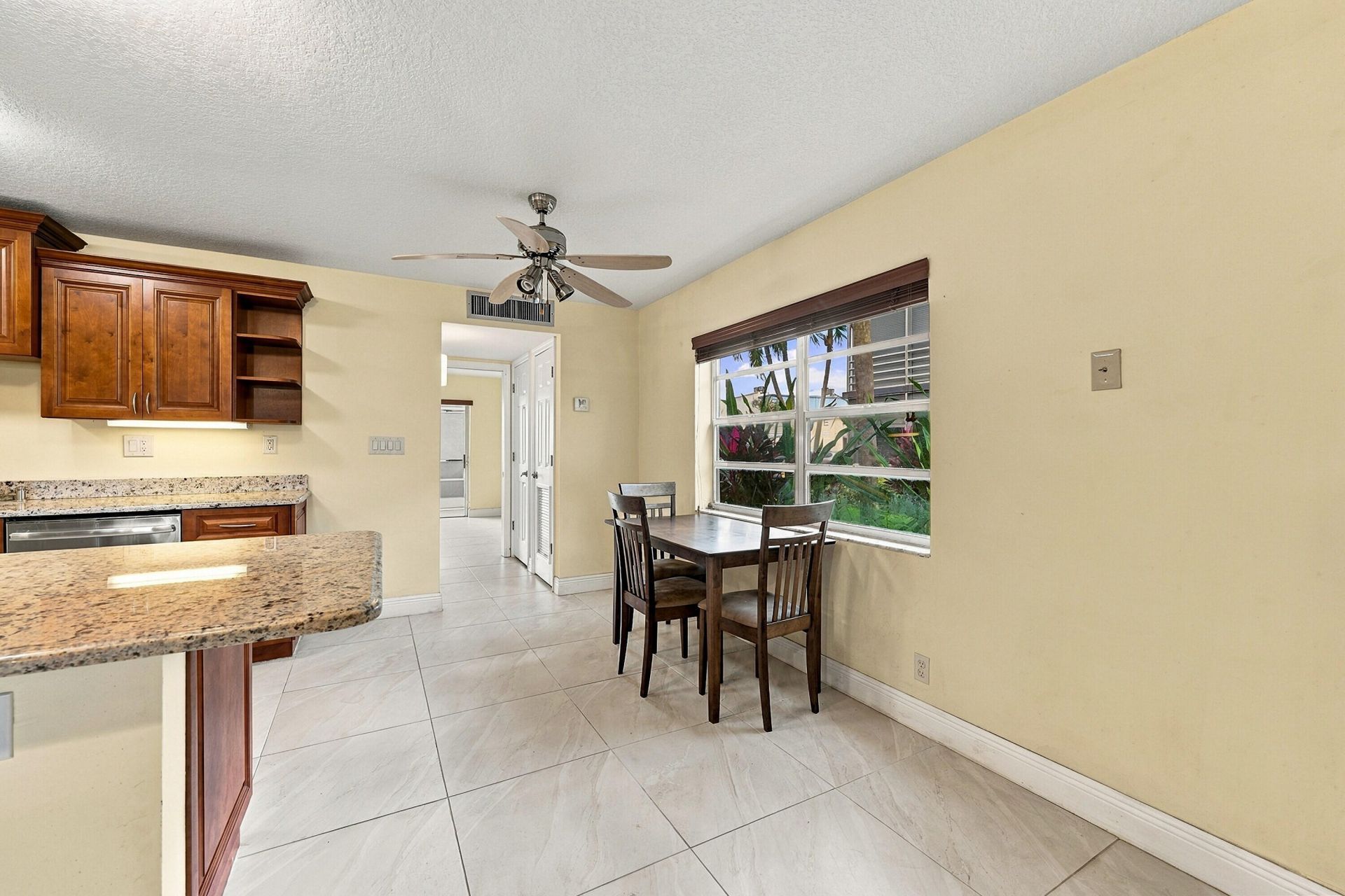 447 Burgundy J, Unit J, Delray Beach, FL 33484 Photo