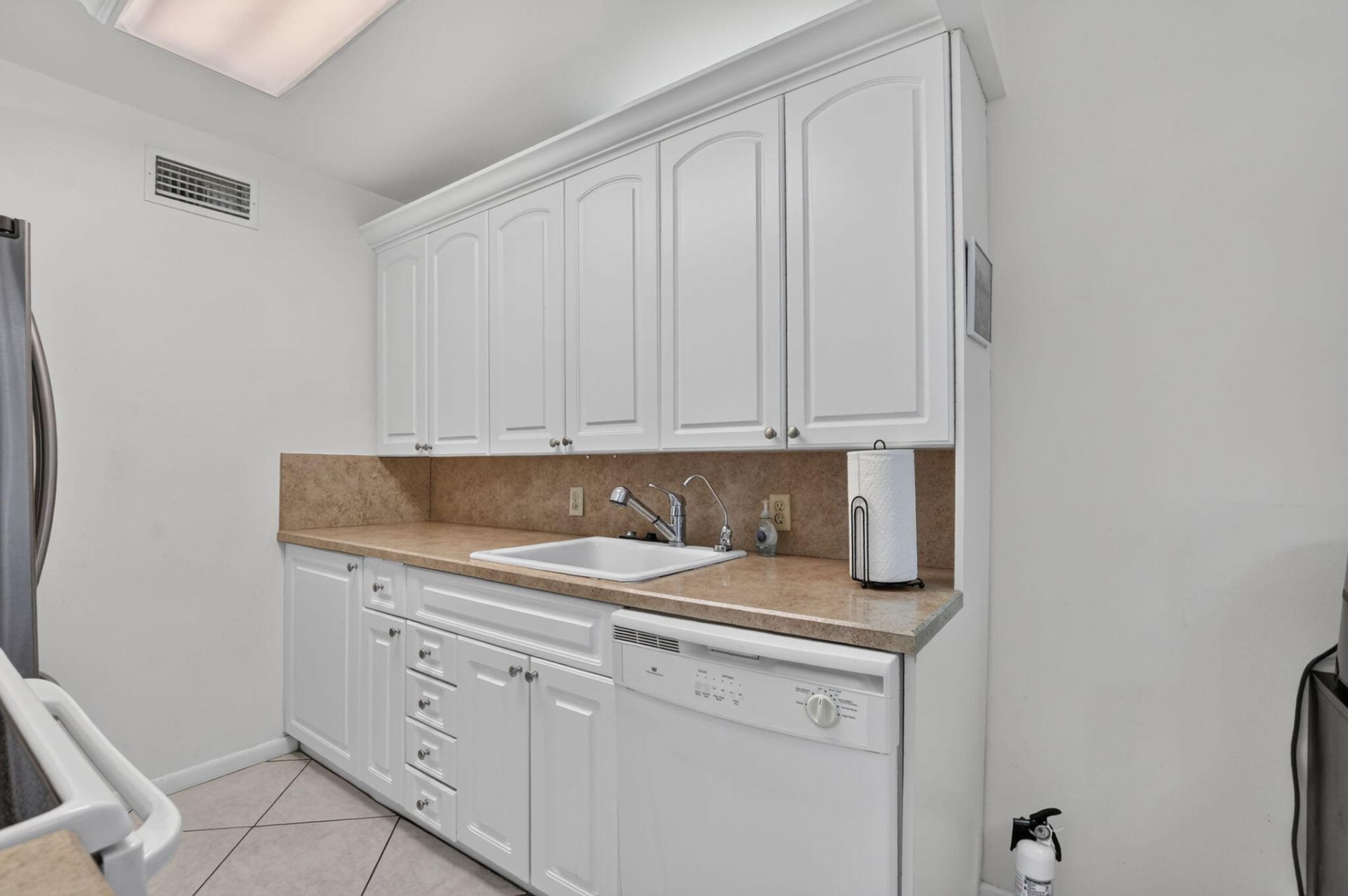 2025 Cornwall B, Boca Raton, FL 33434 Photo