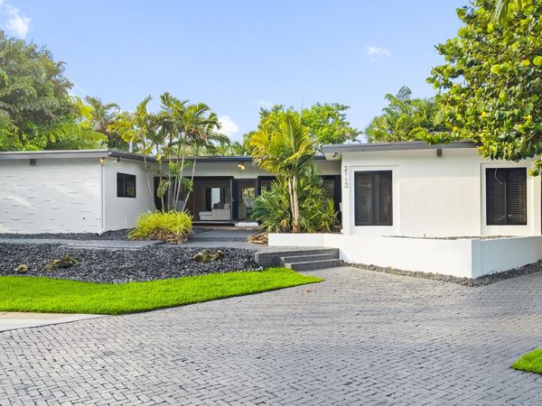 2112 SE 19TH Drive, Fort Lauderdale, FL 33316
