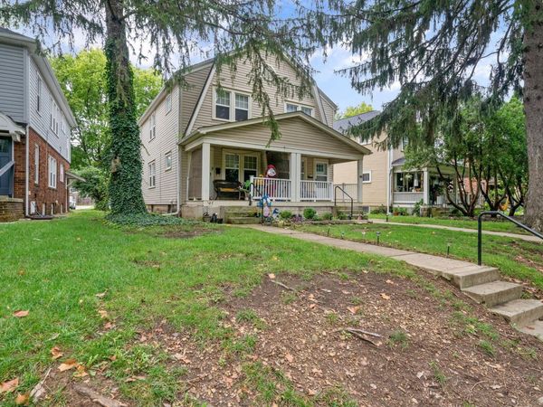 987-989 Northwest Boulevard, Grandview Heights, OH 43212