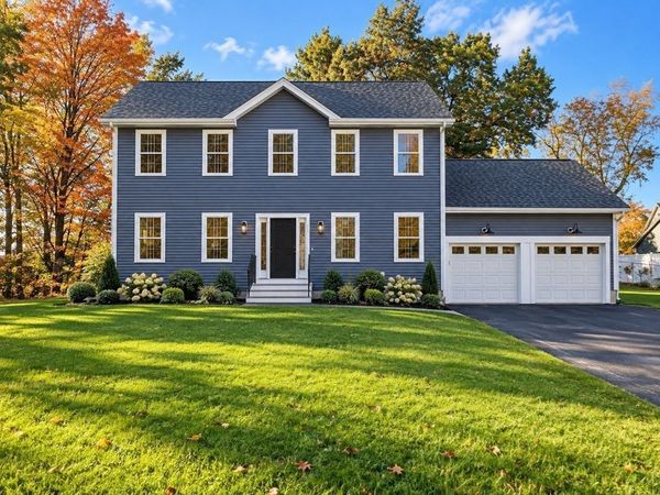 19 Pine St, Ayer, MA 01432