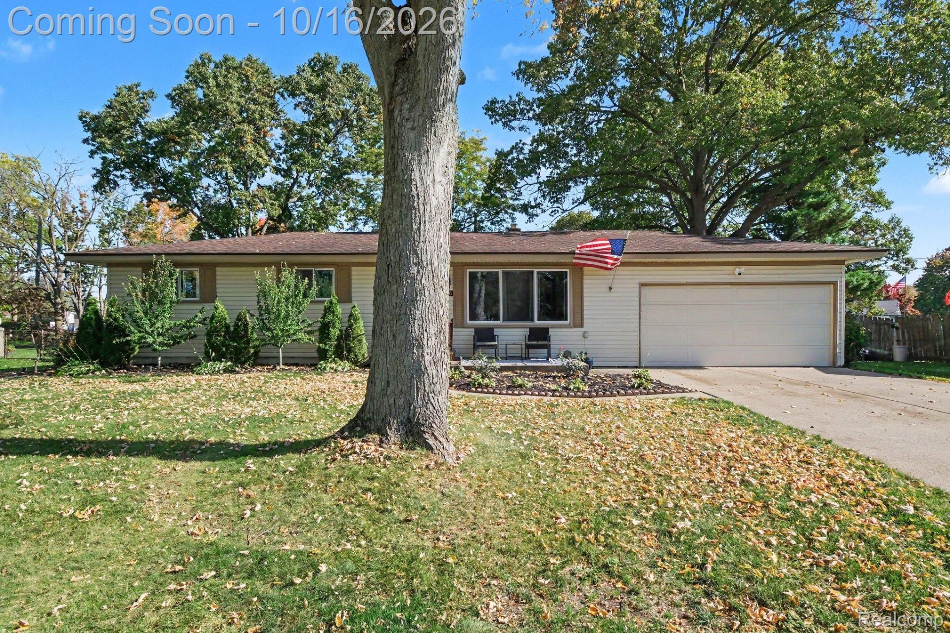 296 Hershey Boulevard, Waterford Township, Mi 48327 Main Photo