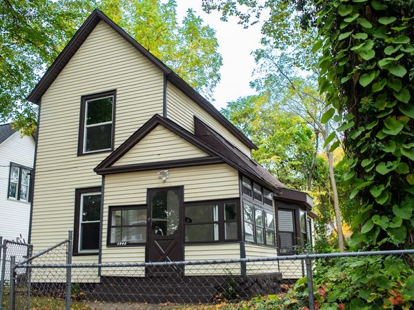 1043 Sigsbee Street SE, Grand Rapids, MI 49506